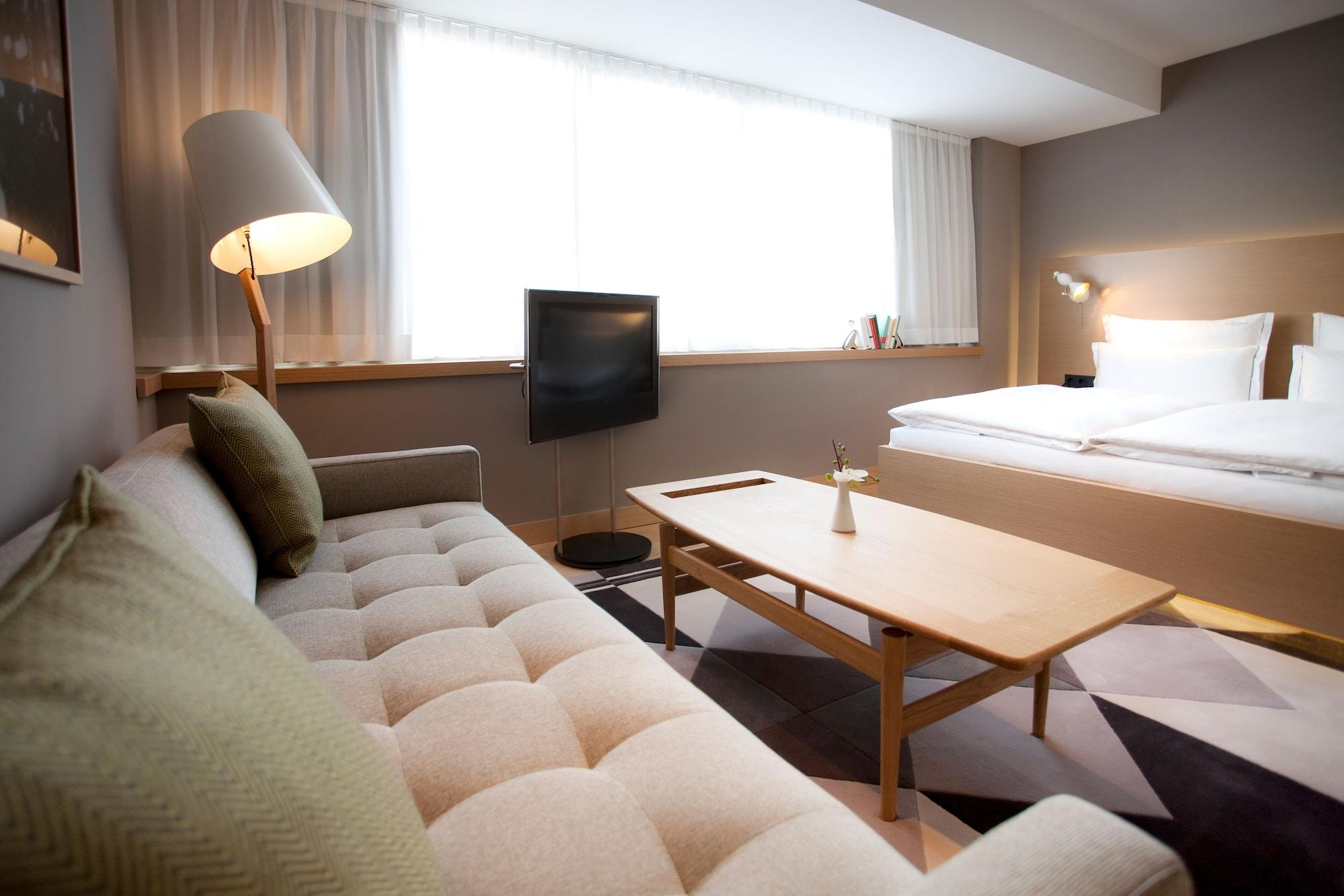Hotel The 5*